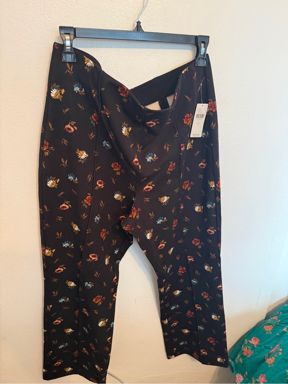 Maeve Black Floral Cropped Pull-On Pants